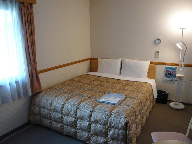 Toyoko Inn Nagoya-eki Sakuradori-guchi Honkan Exterior foto